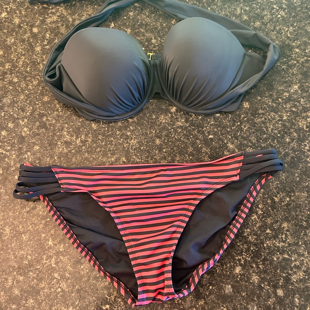 Victoria's Secret Black and Pink Bikini Set